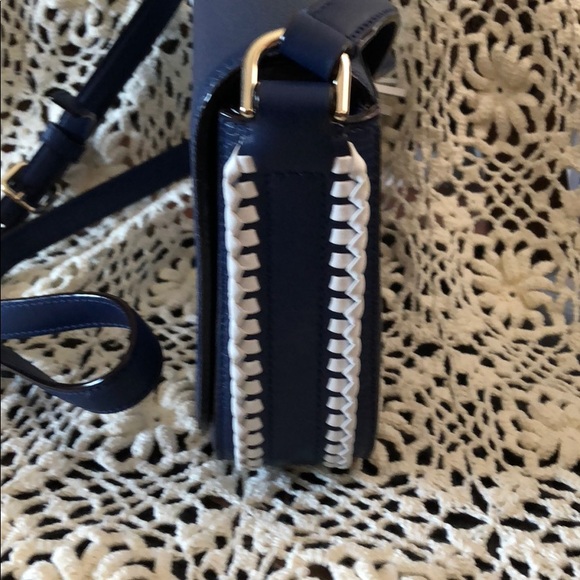 ♠️ Kate Spade Carleton Street Crossbody - Picture 5 of 5